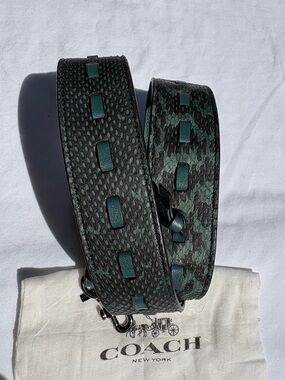 Coach Green and Black Snakeskin Detachable Leather Novelty Strap
